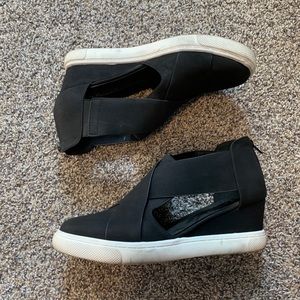 Natural Reflections Shoes ✨